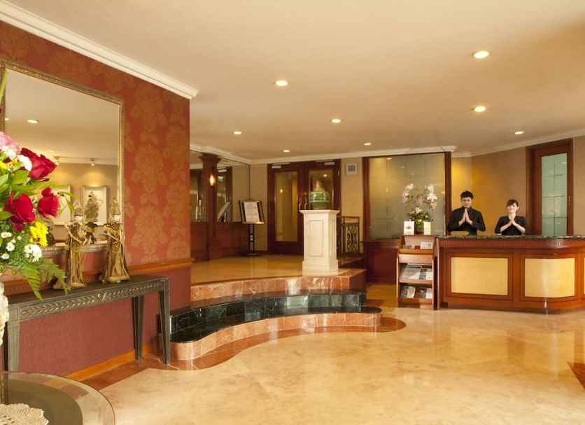 프론트 데스크 사진