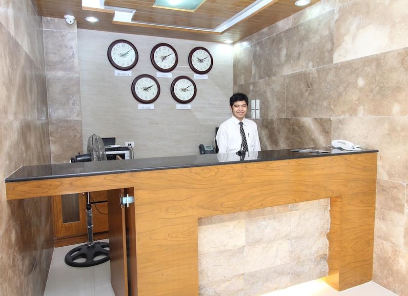 프론트 데스크 사진