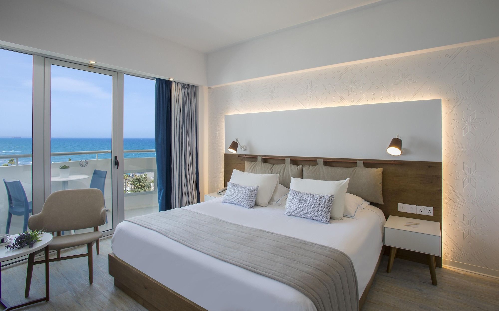 Lordos Beach Hotel & Spa - 로르도스 비치 호텔 & 스파