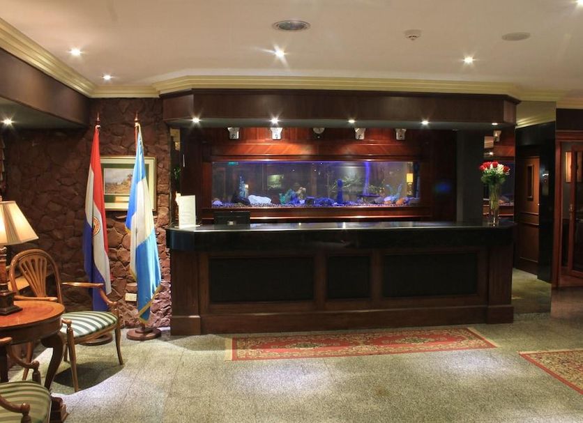 프론트 데스크 사진