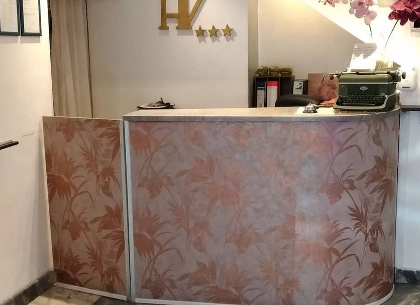 프론트 데스크 사진