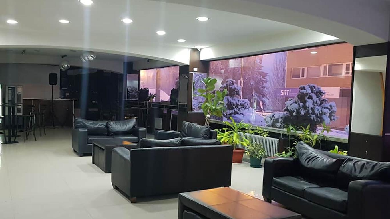 몬테 세르비노 호텔