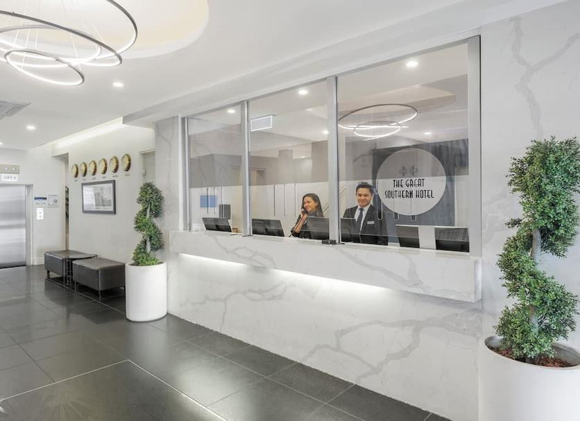 프론트 데스크 사진