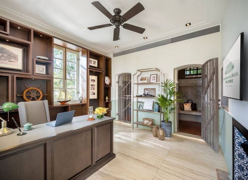 프론트 데스크 사진