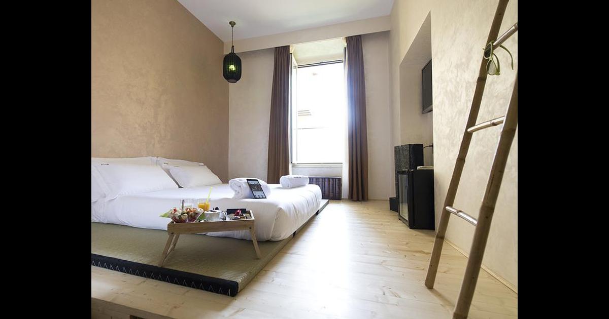 Irooms Forum & Colosseum 숙박료 최저 120,820원. 로마 민박(B&B) - 카약(KAYAK)